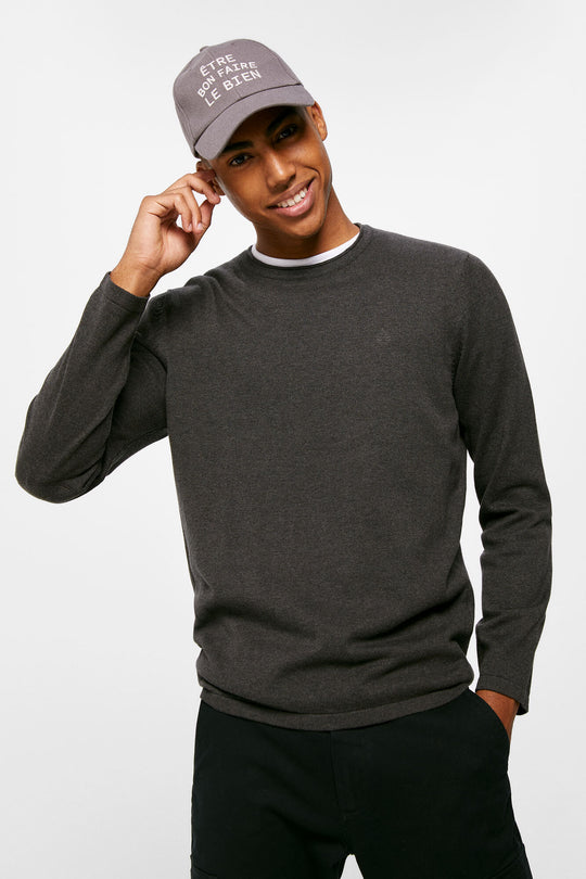 Basic jumper with elbow pads