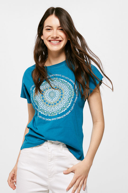 Rosette Graphic T-shirt