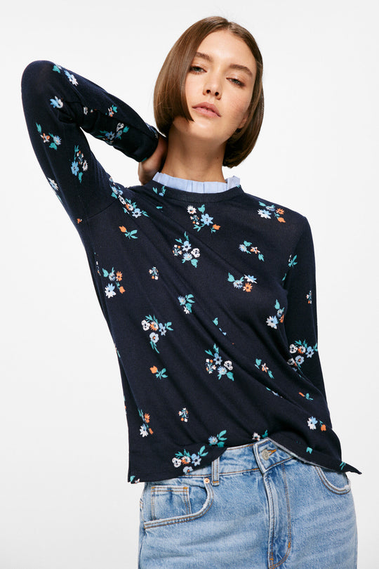 Combined Neck Flowers T-shirt