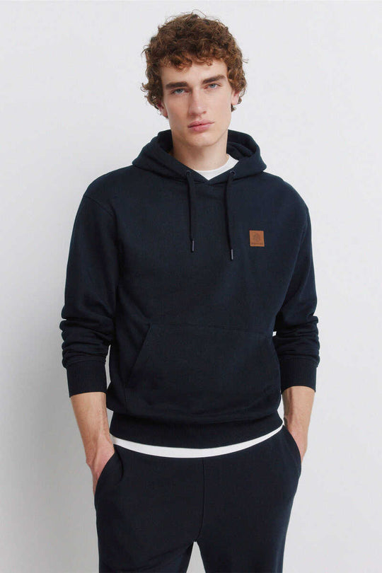 Plain hooded sweatshirt