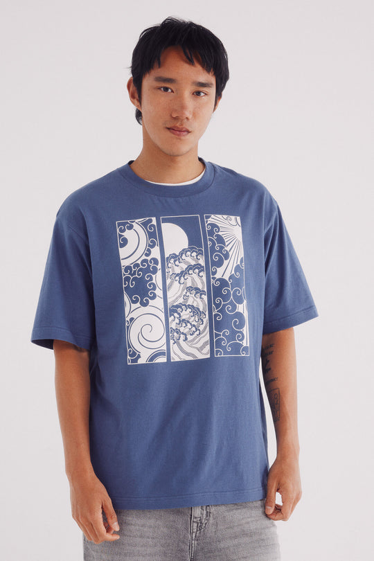 تيشيرت بطباعة مناظر طبيعية