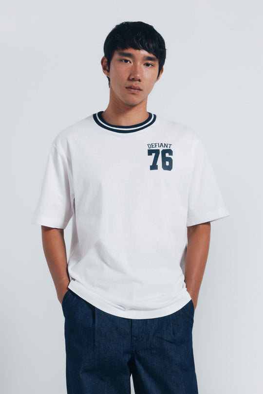 تيشيرت رجالي بطبعة الرقم 76