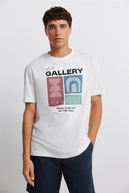 Art gallery T-shirt
