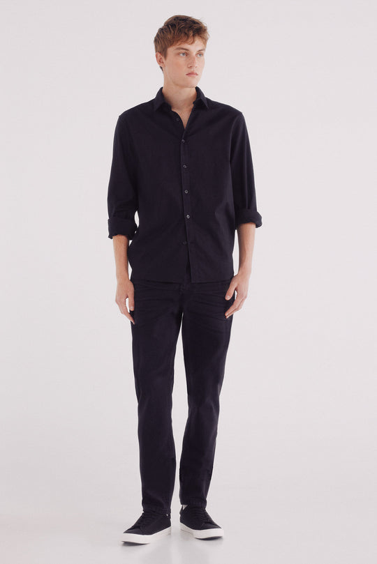 Coloured slim fit 5-pocket trousers.