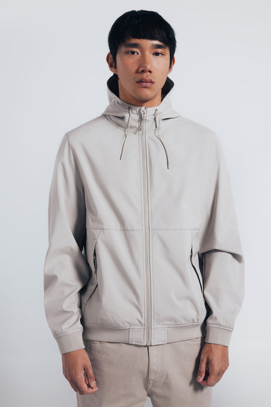 جاكيت سوفت شيل بقبعة مقاوم للرياح