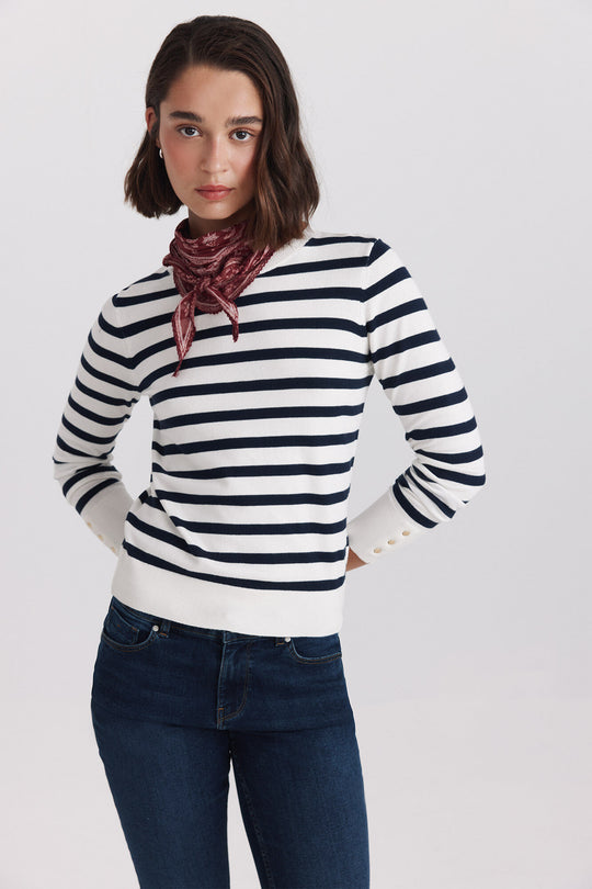 Basic fine knit buttoned jumper