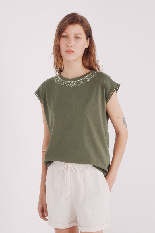 Ethnic graphic T-shirt