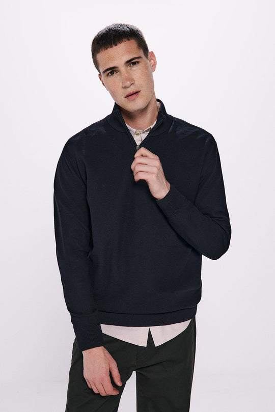 Zip-up jumper
