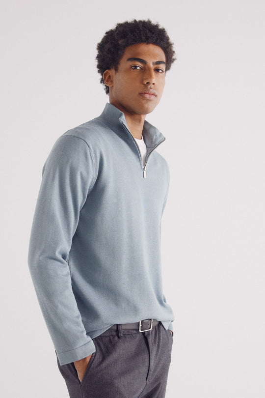 قميص جيرسيه بسيط مع إغلاق بسحاب