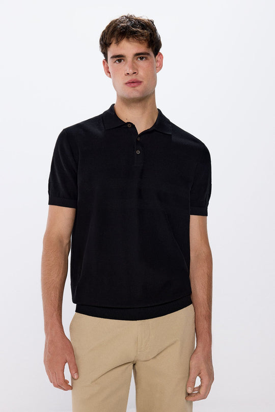 Buttons polo shirt neck