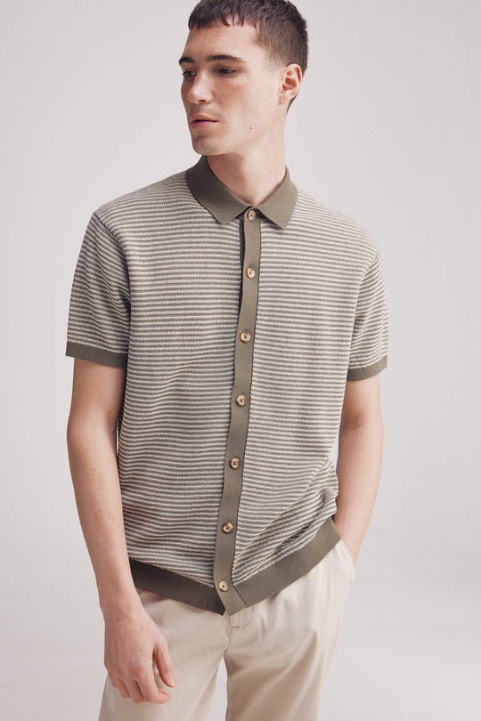 كارديغان قصير الأكمام بقصة مُهيكلة