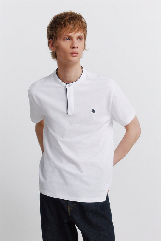 Piqué mandarin collar slim fit polo shirt