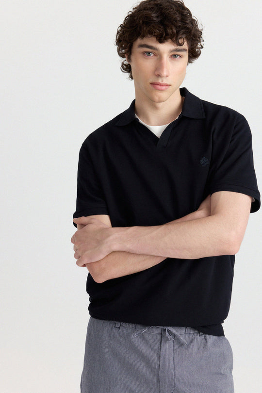 Regular fit resort collar polo shirt