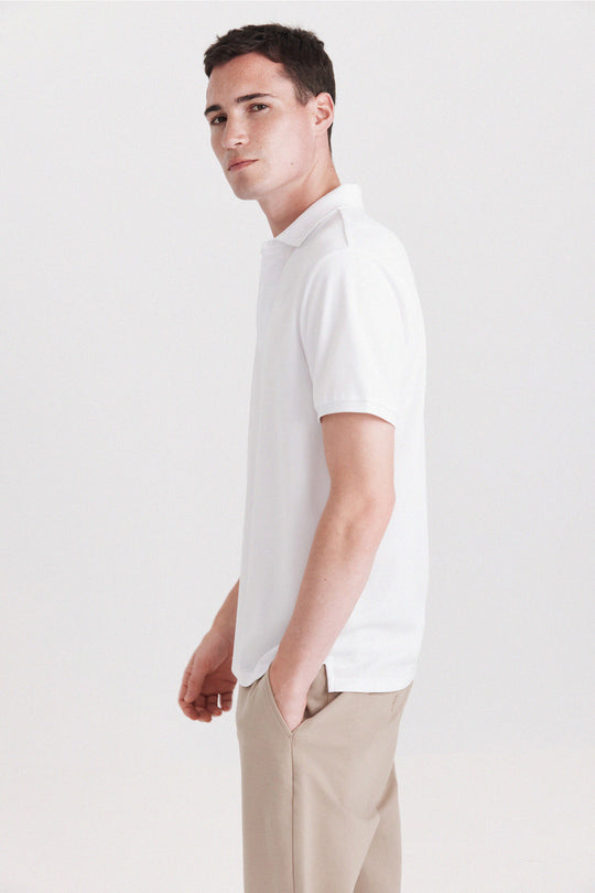 Technical fabric slim fit polo shirt