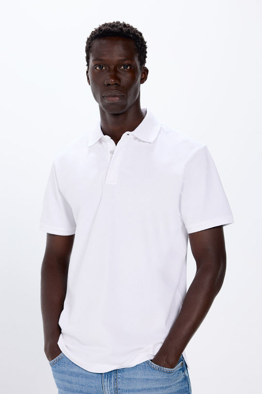 قميص بولو بيكيه بقصة ضيقة من القطن 100%