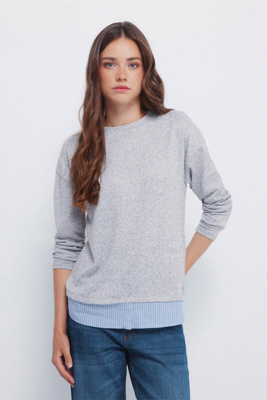 تيشيرت بتصميم مشترك