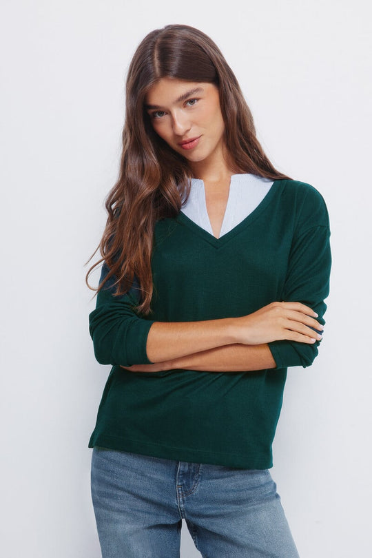 تيشيرت برقبة مدمجة