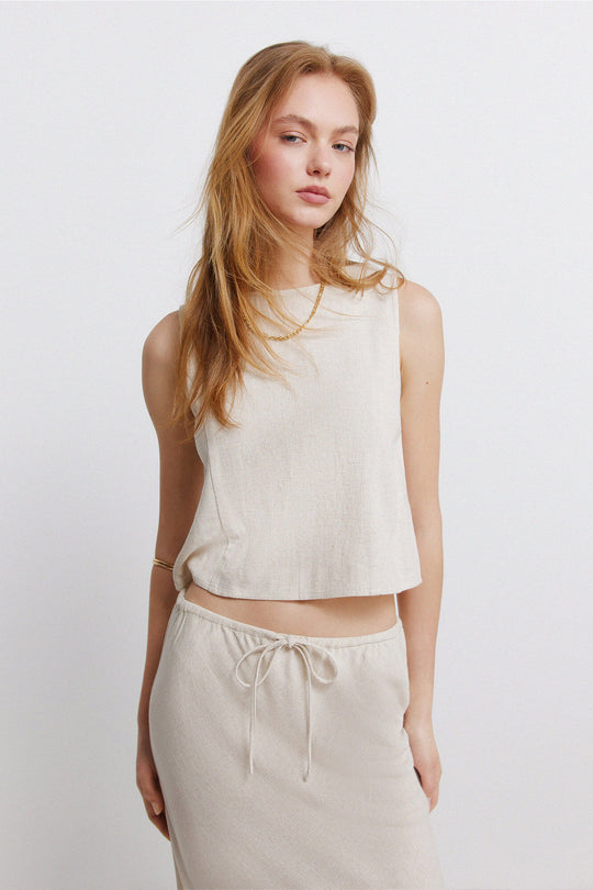 Sleeveless blouse