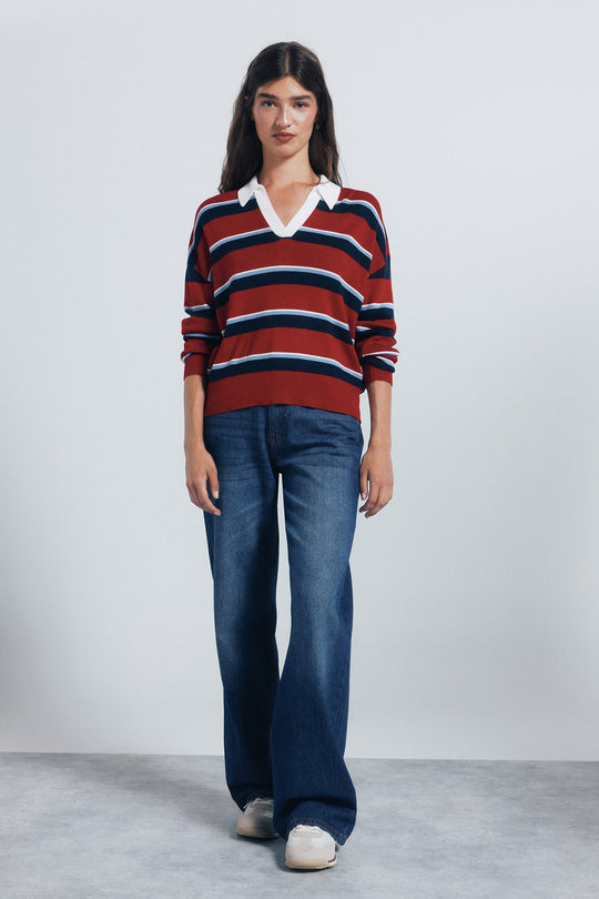 جينز نسائي واسع بقصة مريحة وعصرية