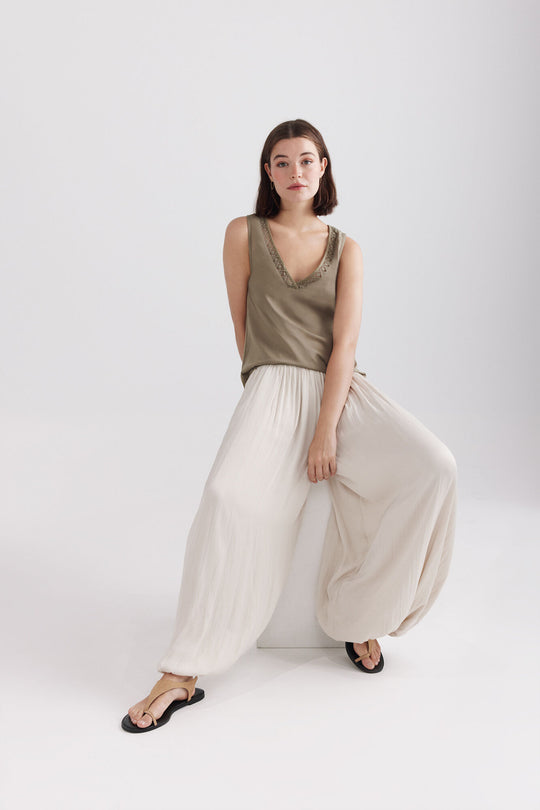 Fluid harem trousers