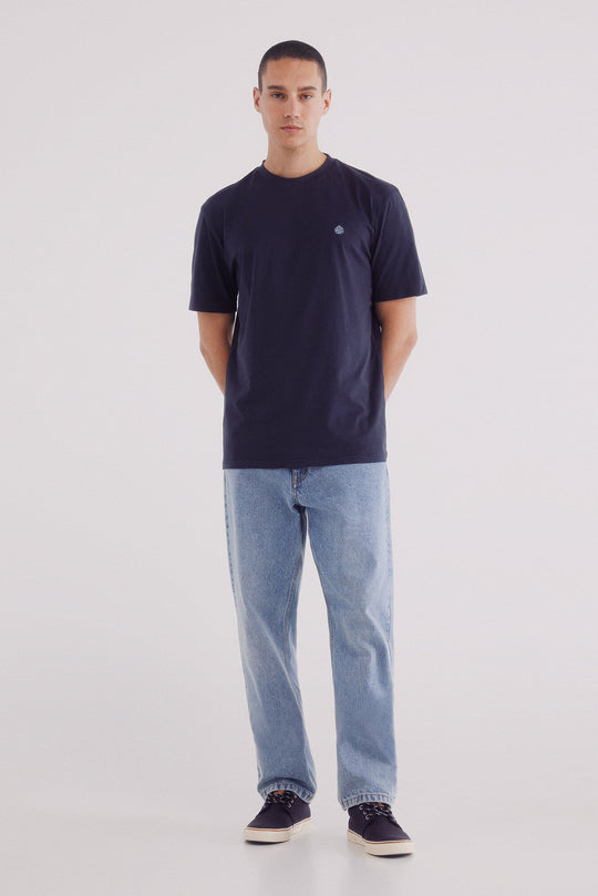 تي شيرت بتصميم رقبة دائرية أساسي