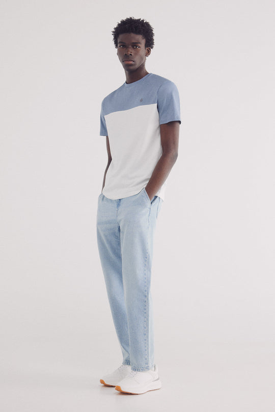 تي شيرت بلون كتلة