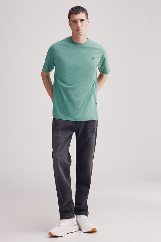 Basic round neck t-shirt