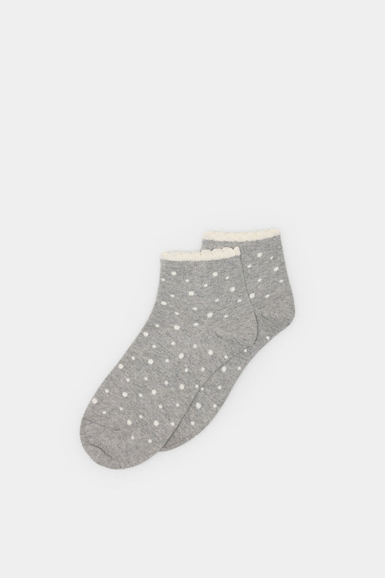 جوارب قصيرة بنقشة منقط