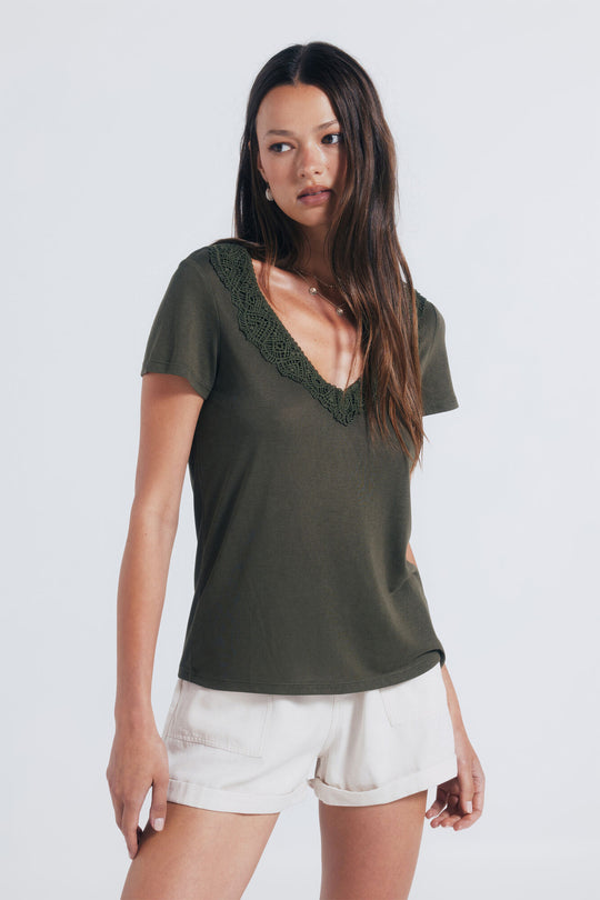 Crochet neckline T-shirt