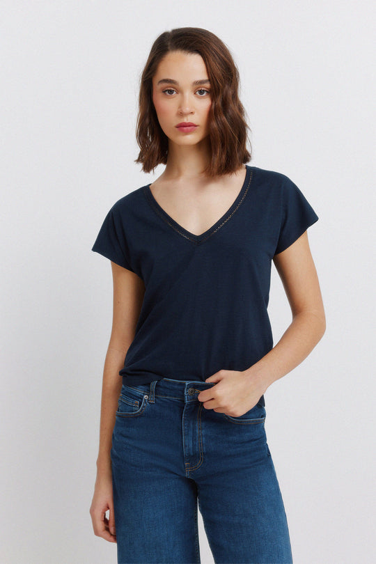 Lace V-neck T-shirt