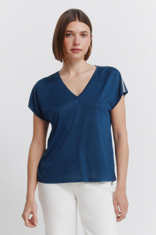 Batwing sleeve T-shirt
