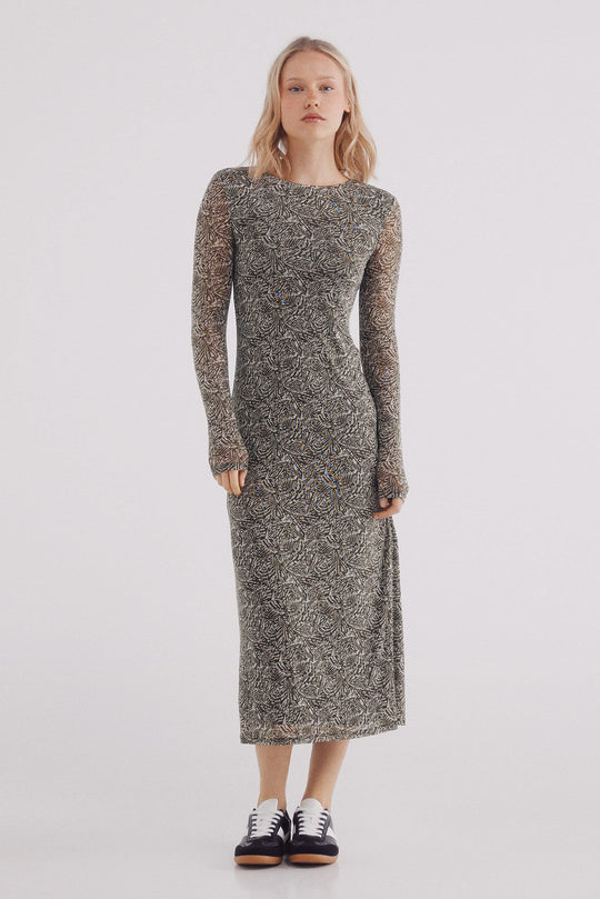 فستان ميدي بدون أكمام