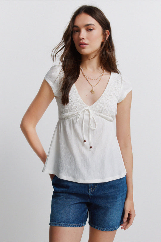Short sleeve T-shirt with bow