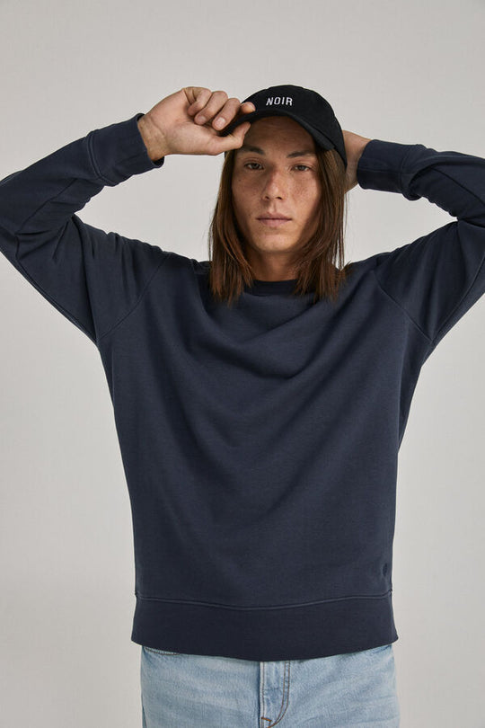 Essential crew neck sweatshirt