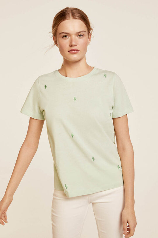 Embroidery detail T-shirt