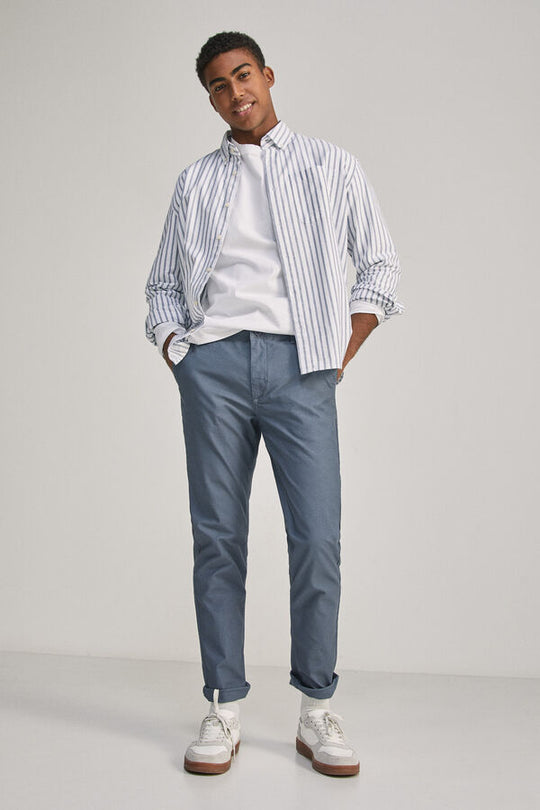 slim chino