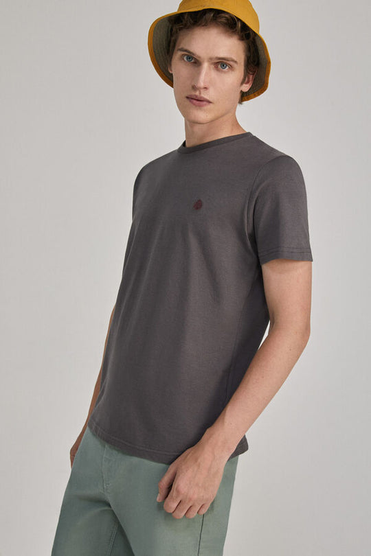 Essential tree T-shirt