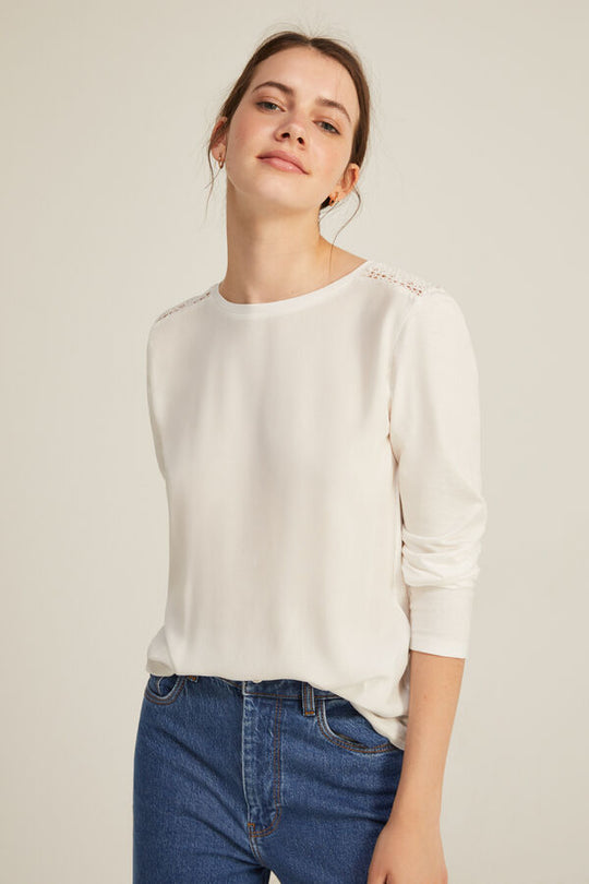 Crochet two-material T-shirt